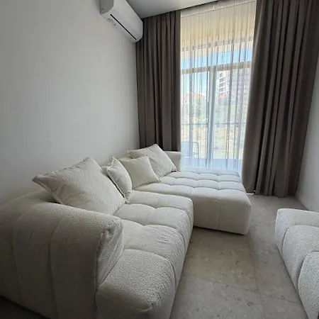 Apartment Calypso на 13й фонтана Odesa